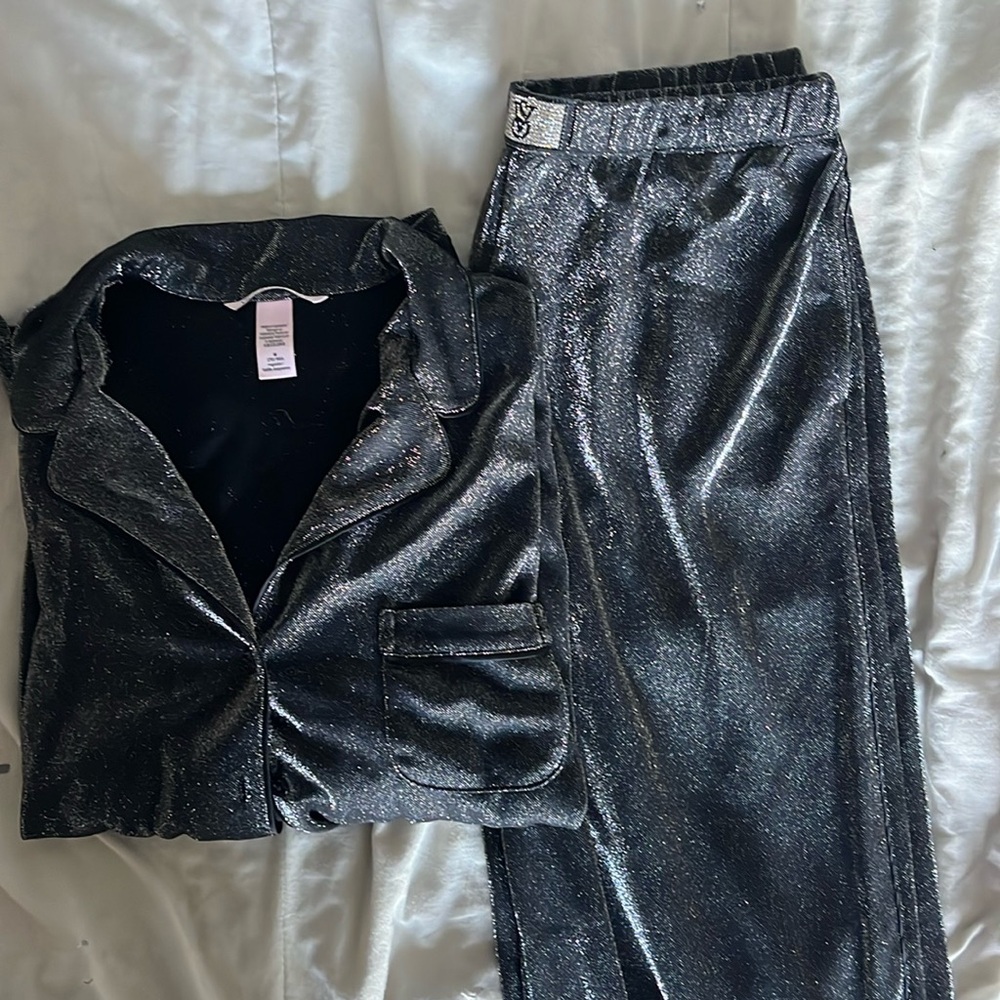 VICTORIA SECRET SPARKLY SATIN PJ SET